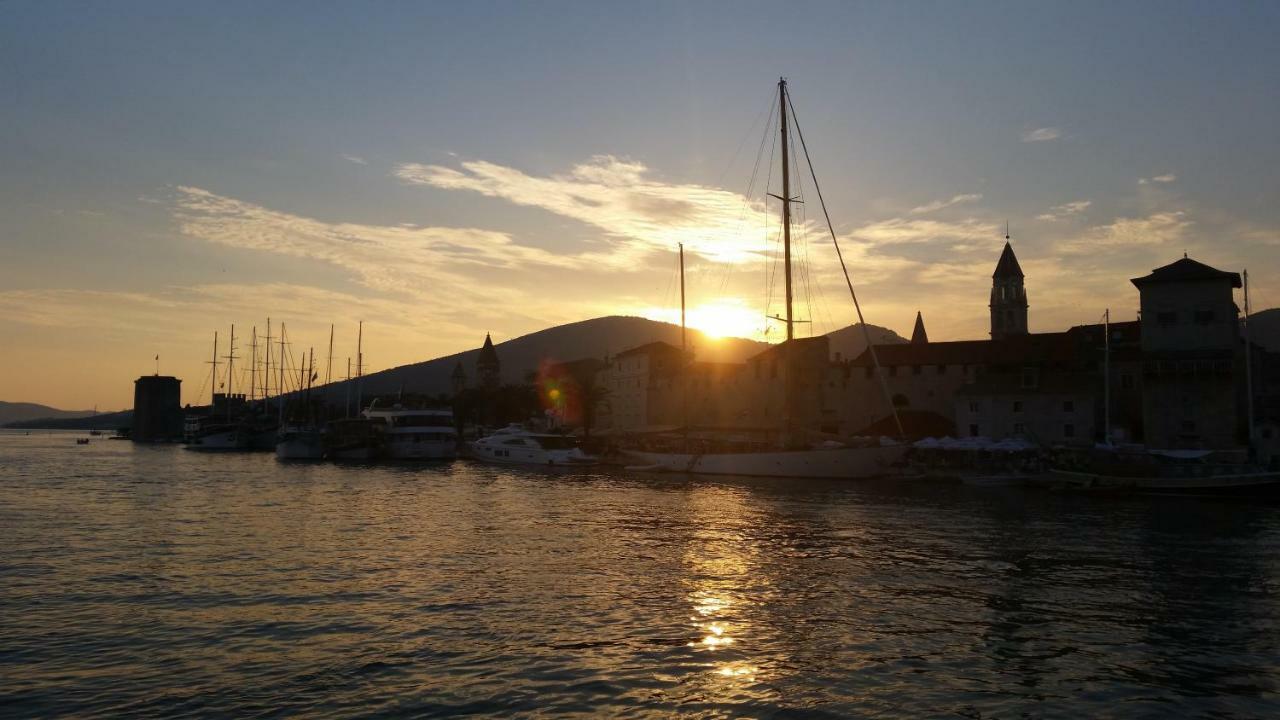 Apartments Sanja Trogir Exterior photo