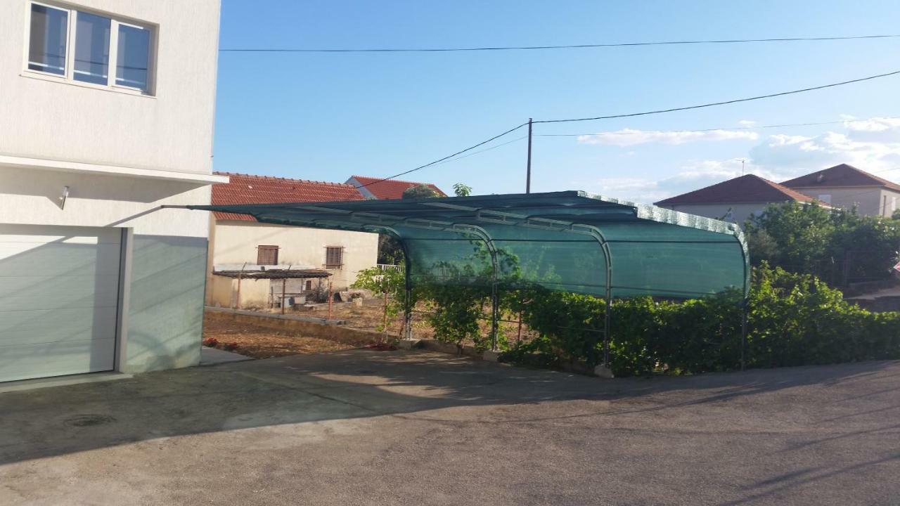 Apartments Sanja Trogir Exterior photo